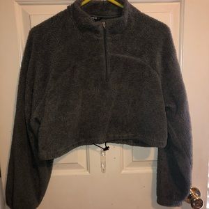 Teddy crop sweater with adjustable bottom